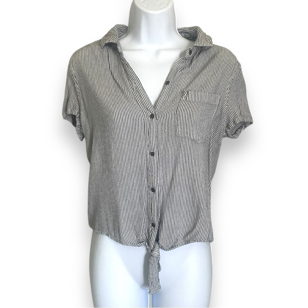 Aeropostale Tie-Front Button-Up Shirt - Blue & White Pinstripe Short SleeveTop